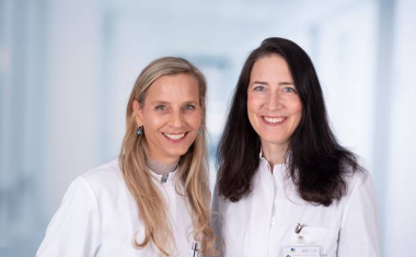 Prof. Natalija Novak und Prof. Jennifer Landsberg: neue Direktorinnen des Zentrums für Hauterkrankungen am UKB