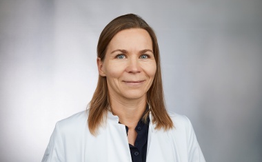 DRK Kliniken Berlin Westend: Neue Chefärztin Dr. Kathi Schreiber setzt für ihre Patienten auf innovative Technik