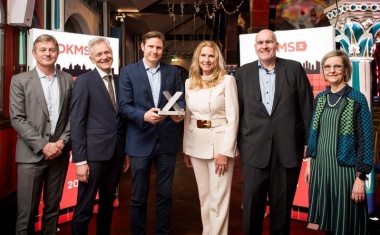 Professor Dr. Robert Zeiser erhält DKMS Mechtild Harf Wissenschaftspreis 2024