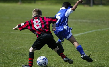 Kopfballspiel und Kopfverletzungen im Deutschen Kinder- und Jugendfußball