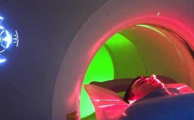 TÜV-Sachverständige prüften im Jahr 2023 rund 15.000 Röntgengeräte