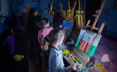 Das Leben im Krieg: Eine Ausstellung mit Bildern traumatisierter Kinder