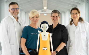 Klinikum Frankfurt (Oder) setzt innovativen Roboter „Navel ein