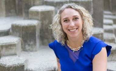 Sturzrisiko als Nebenwirkung: Wie KI-basierte Systeme älteren Menschen bei der richtigen Medikation helfen