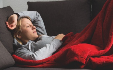 Fehlzeiten-Report 2024: Weniger Krankschreibungen bei Beschäftigten mit höherer emotionaler Bindung an den Arbeitgeber