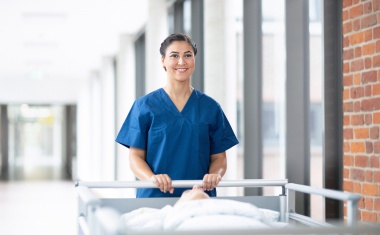 Transport von Krankenhausbetten