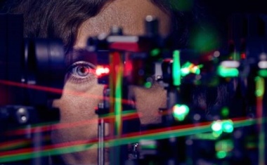 Unbewusste Augenbewegungen optimieren das Sehen