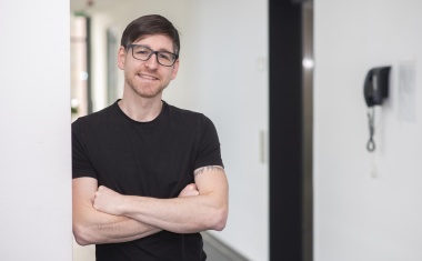 Tobias Ackels erhält Paul Ehrlich- und Ludwig Darmstaedter-Nachwuchspreis