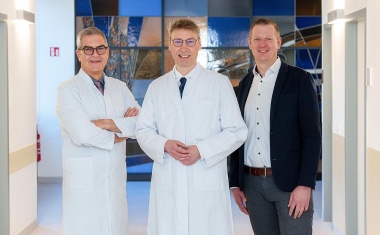 St. Joseph Krankenhaus: Chefarzt PD Dr. med. Jörg Linneweber baut Klinik für Gefäßmedizin auf