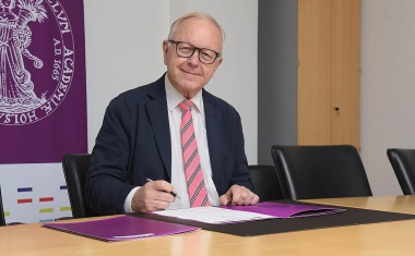 Joachim Thiery bleibt an der Spitze der Medizinischen Fakultät der Uni Kiel