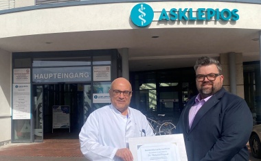 Urologie-Chefarzt Brageeth erhält Ehrenpreis