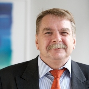 Volker Geissel, Geschaftsfuhrer des Diakonie Klinikums Stuttgart gehtim...