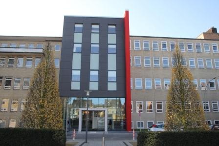 Eingang Malteser Krankenhaus St. Johannes-Stift (Foto: Malteser St. Anna gGmbH).