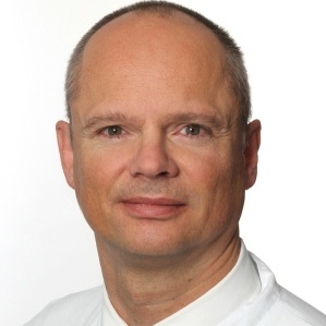 Prof. Dr. med. Dr. h. c. Jörg Schipper, Direktor der Universitäts-HNO-Klinik...