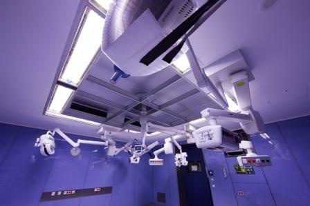 Bei den neuen Operationsleuchten ist nicht nur die Helligkeit verstellbar,...