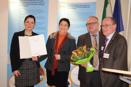 Bei der Preisübergabe: Stefanie Reckendrees, Qualitätsmanagement St....