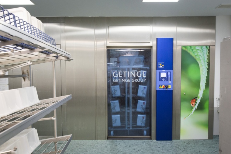 Arbeiten für Vier: Das neue Reinigungs- und Desinfektions desinfiziert 240...