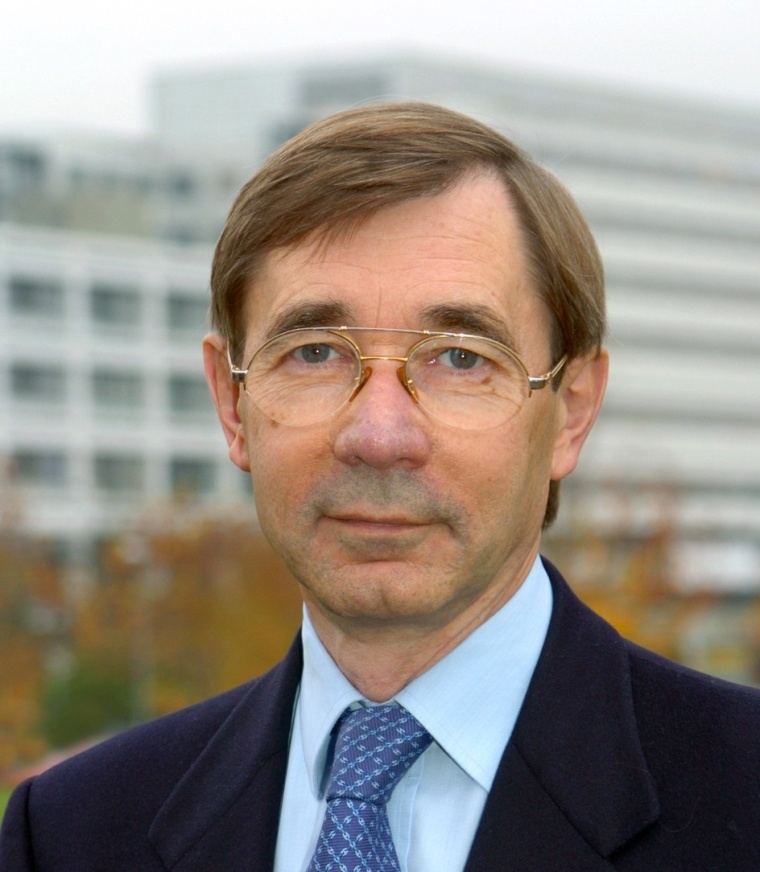 Wiedergewählt: stellvertretender Vorsitzender des Stiftungsausschusses...