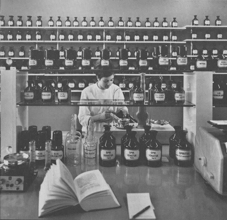 Klinikapotheke 1968 Foto: Asklepios Klinik Langen