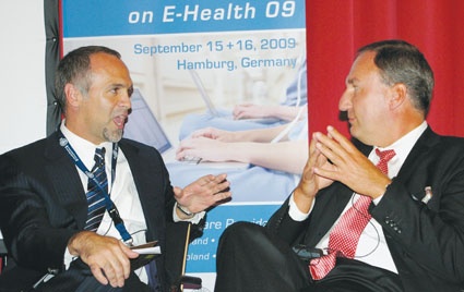 Douglas Cusick (IBM) und Prof. Dr. Jörg Debatin (UKE) diskutierten über die...