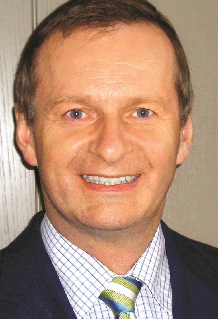 Diplom-Volkswirt Dr. Georg Rüter, Geschäftsführer der Katholischen...