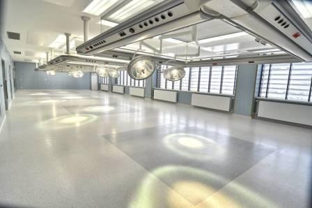 Endo-OP: Der Großraum-OP der neuen Endo-Klinik. Hier sind vier...