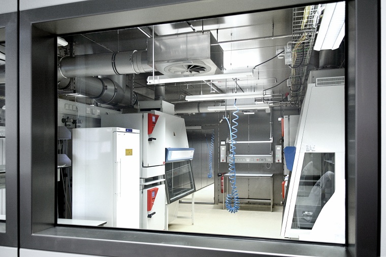 Im neuen Hochsicherheitslabor (S4) des RKI können Wissenschaftler mit Erregern...