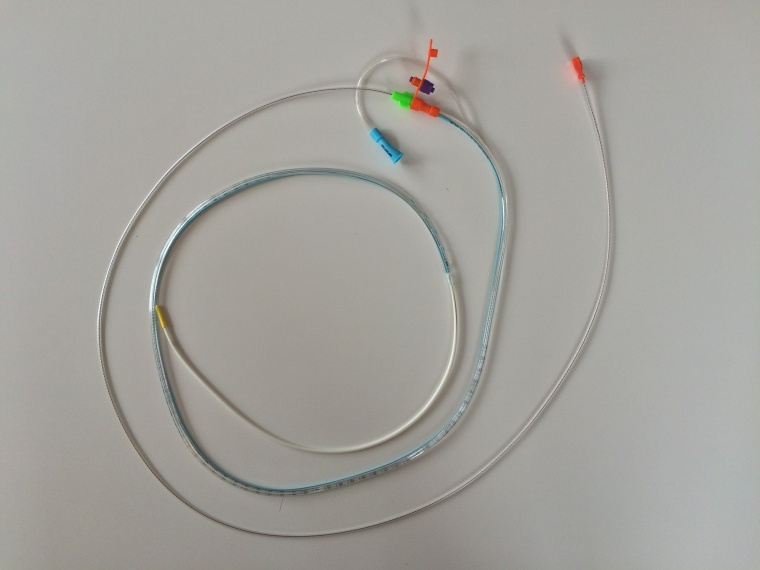 Abb. 2: Neu entwickelte zweilumige Cortrak-Sonde zur postpylorischen Ernährung...