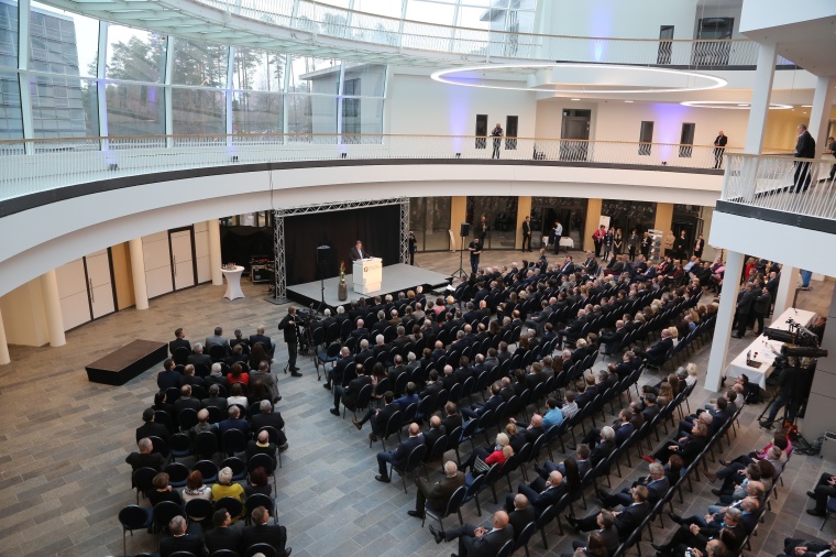 Festakt mit mehr als 450 Gästen im Zentrum für ambulante Medizin. Hier werden...