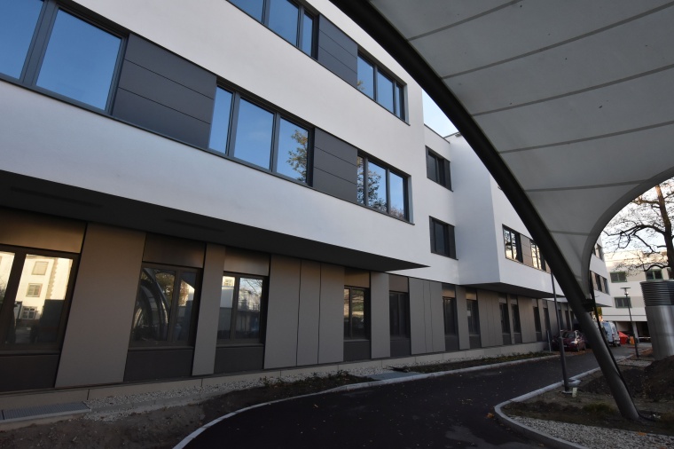 Neues Chirurgisches Zentrum des Universitätsklinikums Carl Gustav Carus...