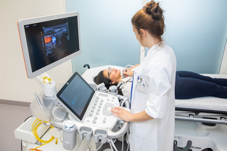 Ultraschall-Untersuchung mit einem neuen Acuson Juniper von Siemens Healthineers...