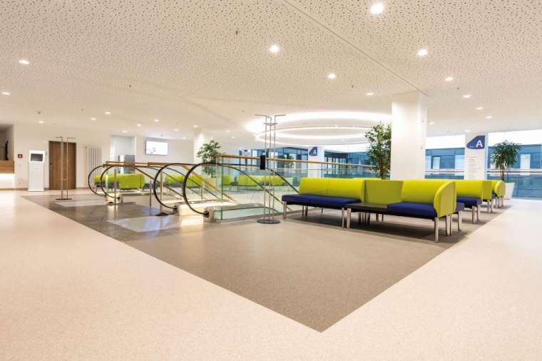 Seit Januar 2019 werden die ersten Patienten im neugebauten Rhön-Klinikum...