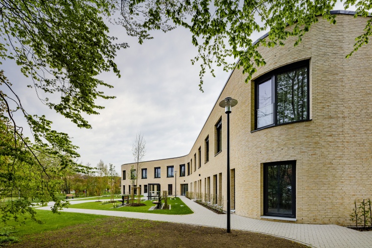 Die Klinik für Psychosomatische Medizin und Psychotherapie in Westerstede: Ein...