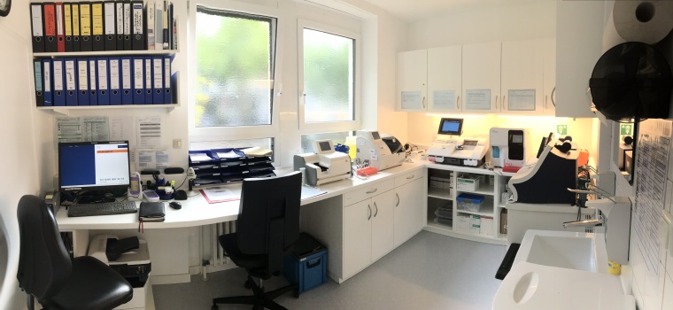 Abb.: Einrichtung eines POCT-Raums in einem Krankenhaus, Foto: mvzlm Ruhr