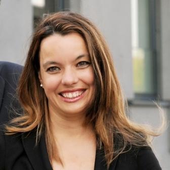 Elke Eberts studierte und promovierte in Betriebswirtschaftslehre an der...