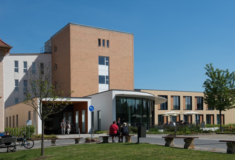 Außenansicht des Klinikums Naumburg (Foto: Klinikum Burgenlandkreis GmbH)