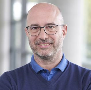 Prof. Jan Münch forscht am Institut für Molekulare Virologie der Ulmer...