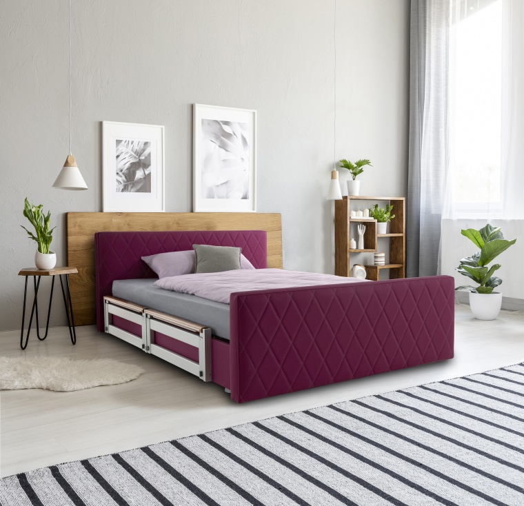 Elegante Ledersteppung im Brombeerton. Das Aura von Betten Malsch ist...