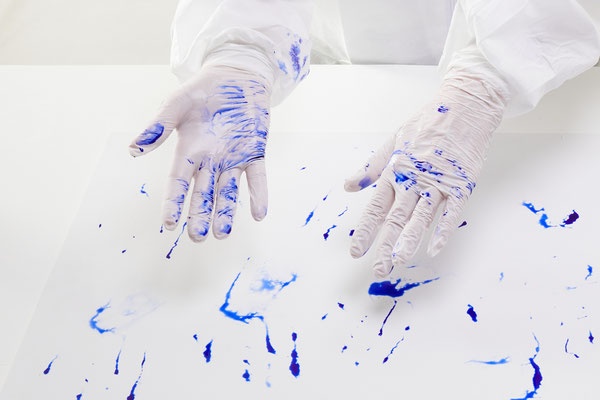 Händedesinfektion vor Augen führen.