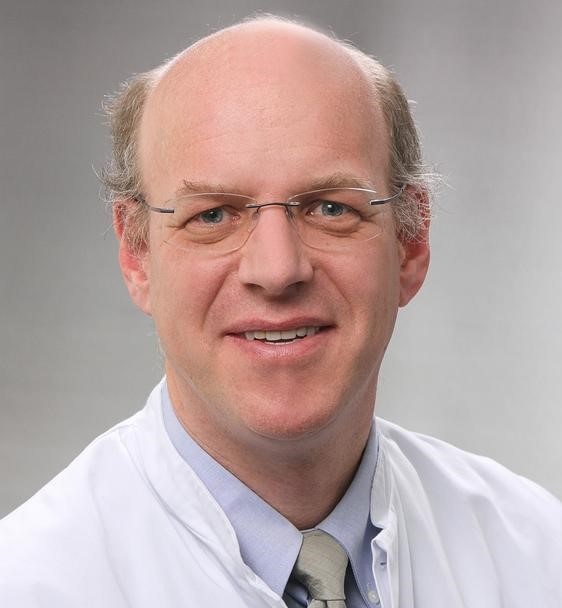 Prof. Dr. Oliver Gross, Oberarzt Klinik für Nephrologie und Rheumatologie,...