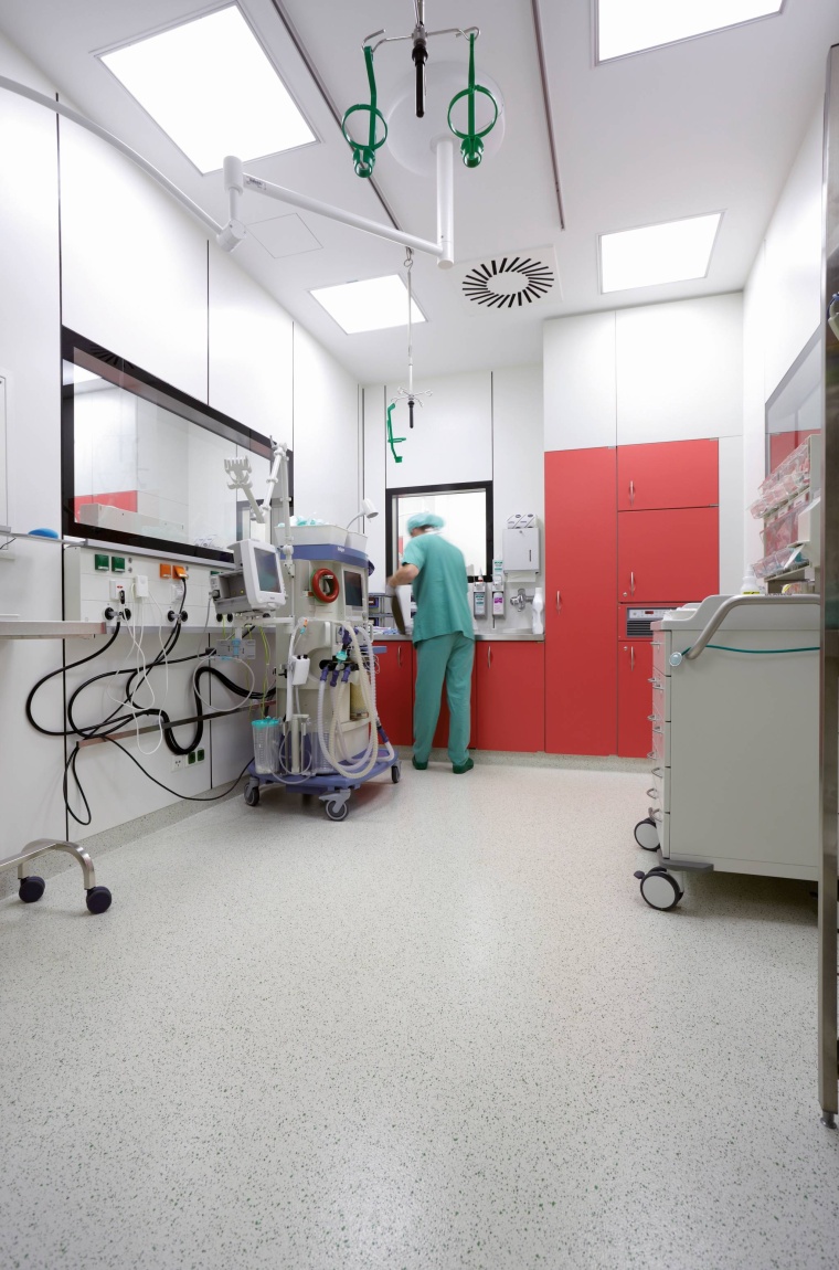 Eine dichte und geschlossene Oberfläche ist bei Bodenbelägen die ideale...