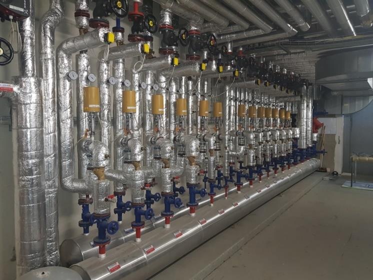 Bild 1: Verteiler Heizungsanlage mit Baelz-Strahlpumpen