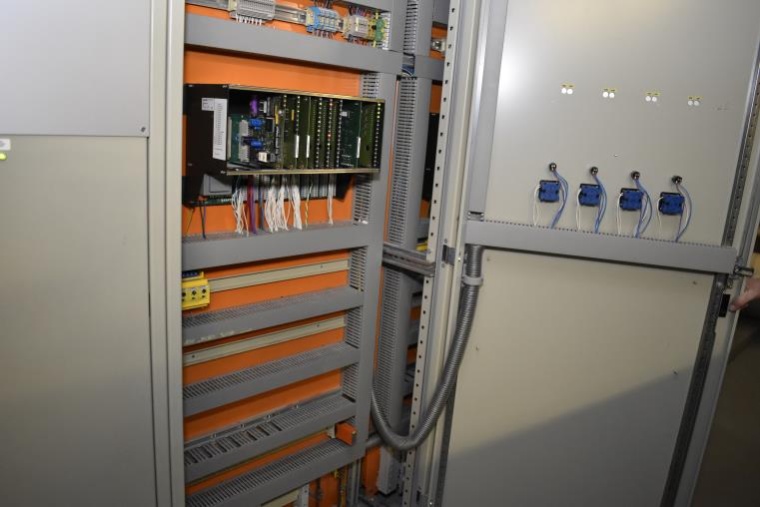 Bild 4: Schaltschrank mit wesentlich reduziertem Inhalt