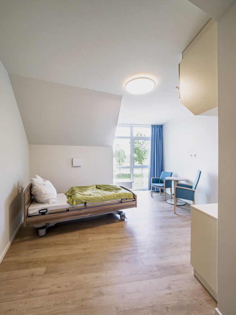 Alle Bewohnerzimmer im Rundbau befinden sich an der Außenseite und...