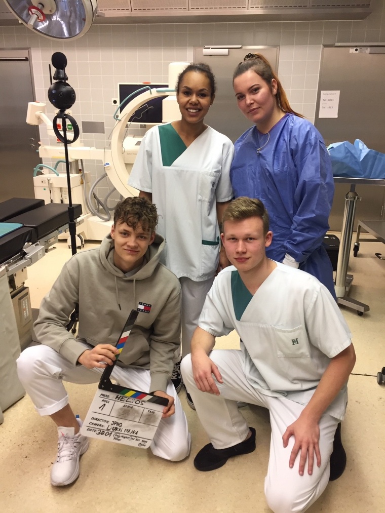 Die Helios Auszubildenden Max, Melanie, Lisa und Alexander beim Dreh zu Dein...
