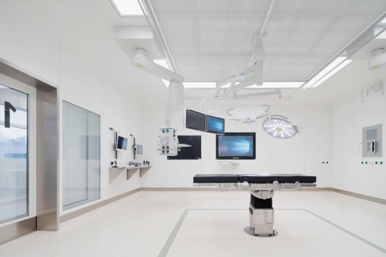 OP Vivantes Humboldt-Klinikum Berlin Foto: Brigida Gonzáles, Architect:...