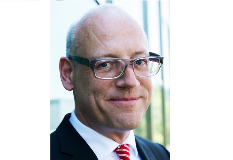 Prof. Bendel, Institut für Wirtschaftsinformatik an der Fachhochschule...