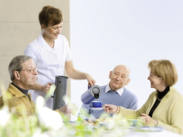 Auch in Besuchsräumen von Senioreneinrichtungen kommt es auf gutes Raumklima...
