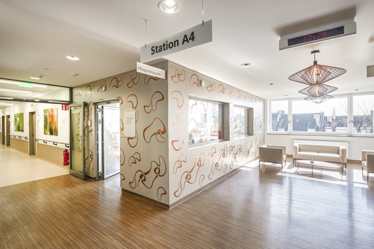 Zwei exklusive Privatstationen empfangen auf der vierten Etage des...