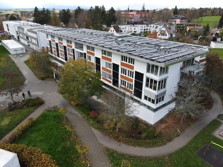 Außenansicht der Kinder- und Jugendpsychiatrie nach der Aufstockung, Foto:...